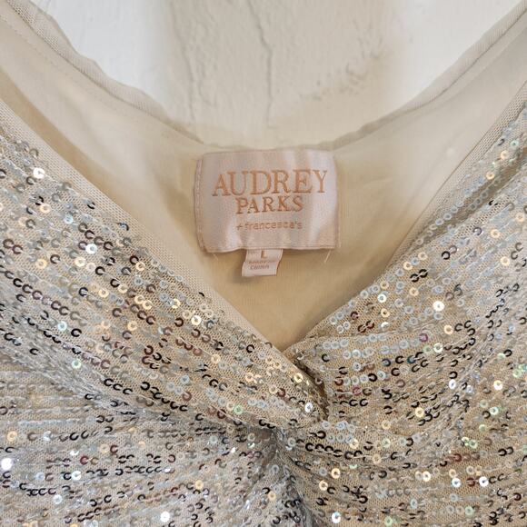 Francescas Nicolette Sequin Front Twist Blouse Size L - Picture 4 of 6